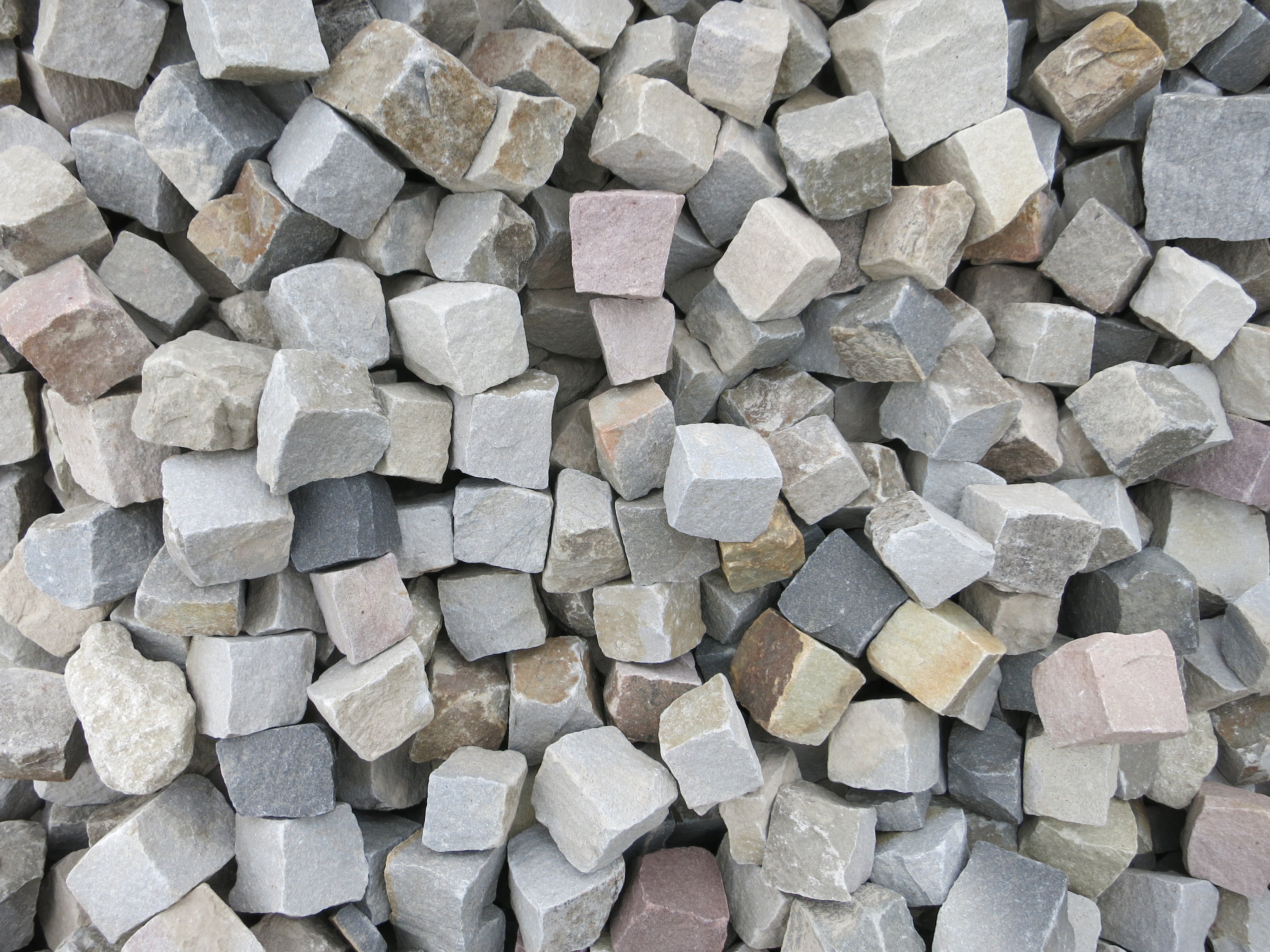 Quarzit Mosaikpflaster 4/6 "Plötzky"