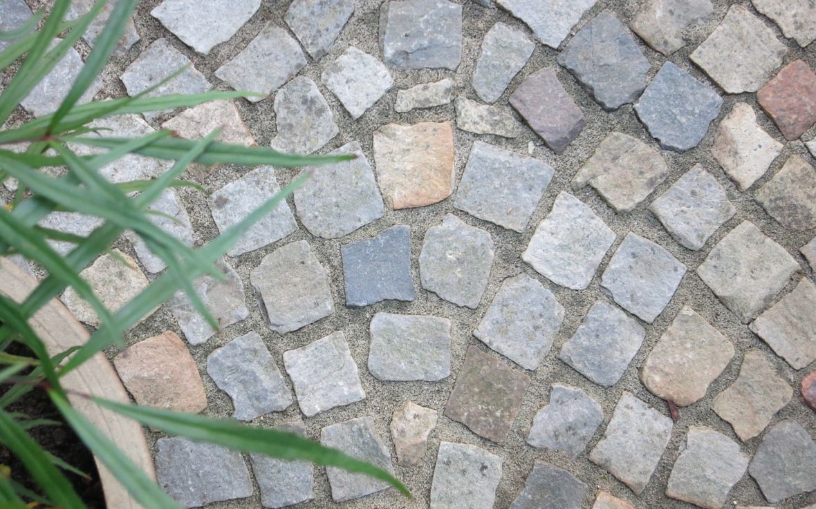 Quarzit Mosaikpflaster 4/6 "Plötzky"