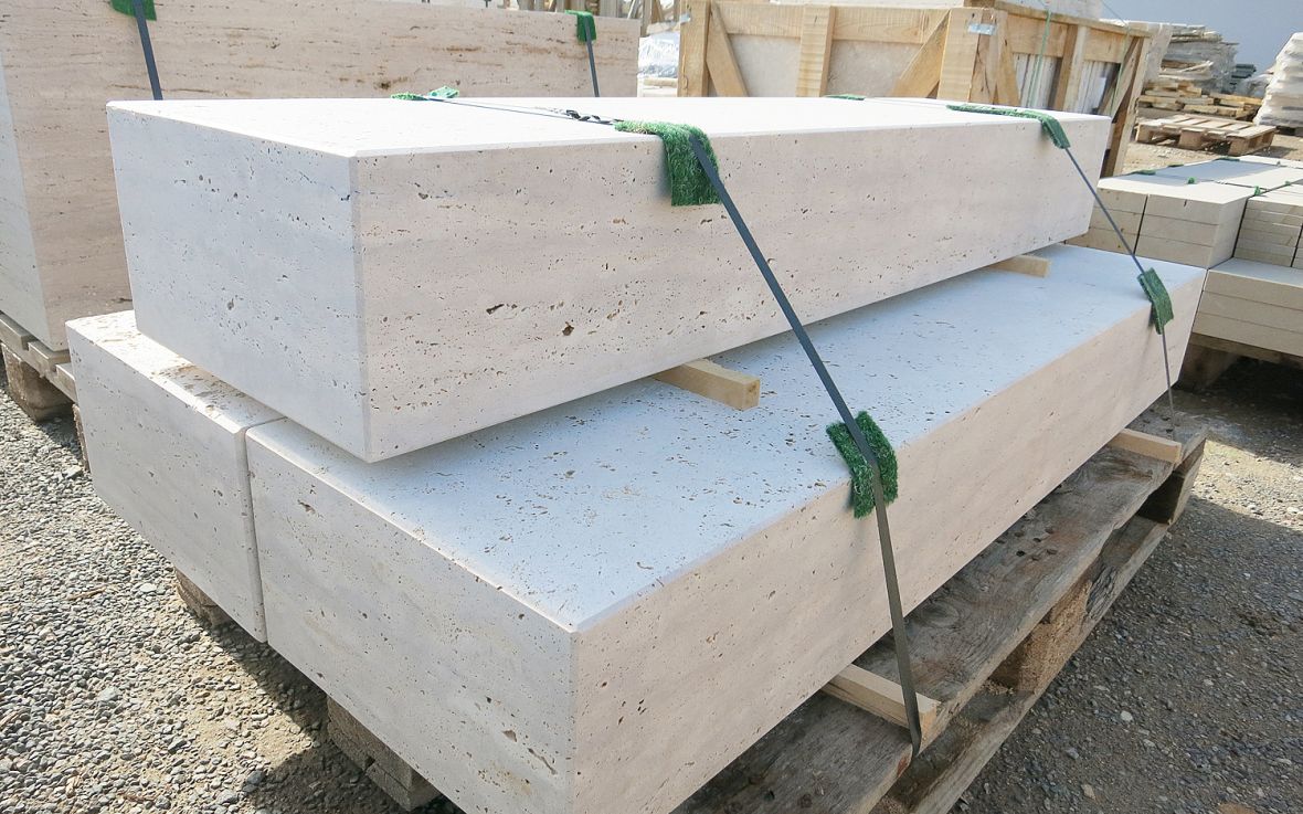 Travertin Blockstufen